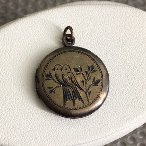🖤Antique C.20-40s 12K on sterling silver locket pendant